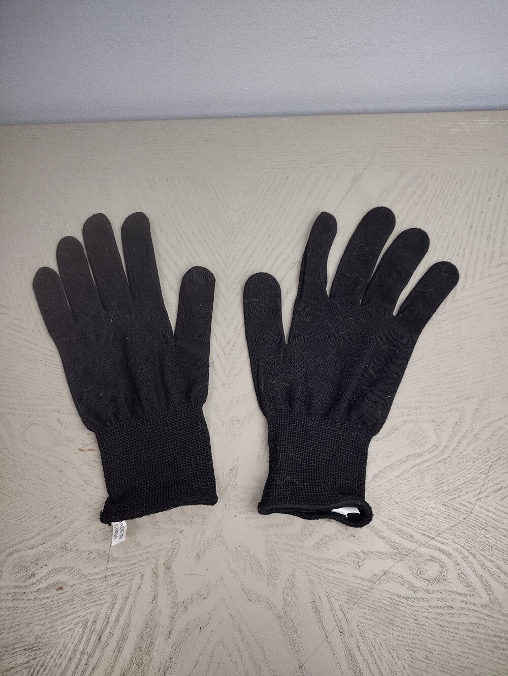 Black Gloves
